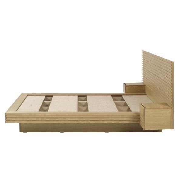 Cama Casal/Queen com Cabeceira e Mesa de Apoio Samambaia CabeCasa MadeiraOriginals